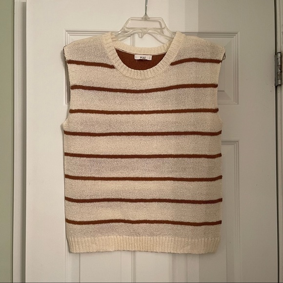Cream & tan striped sleeveless sweater - Picture 2 of 5